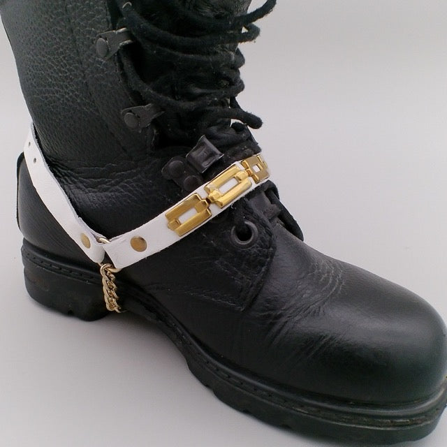Bootstrap Squared Buckle Stud